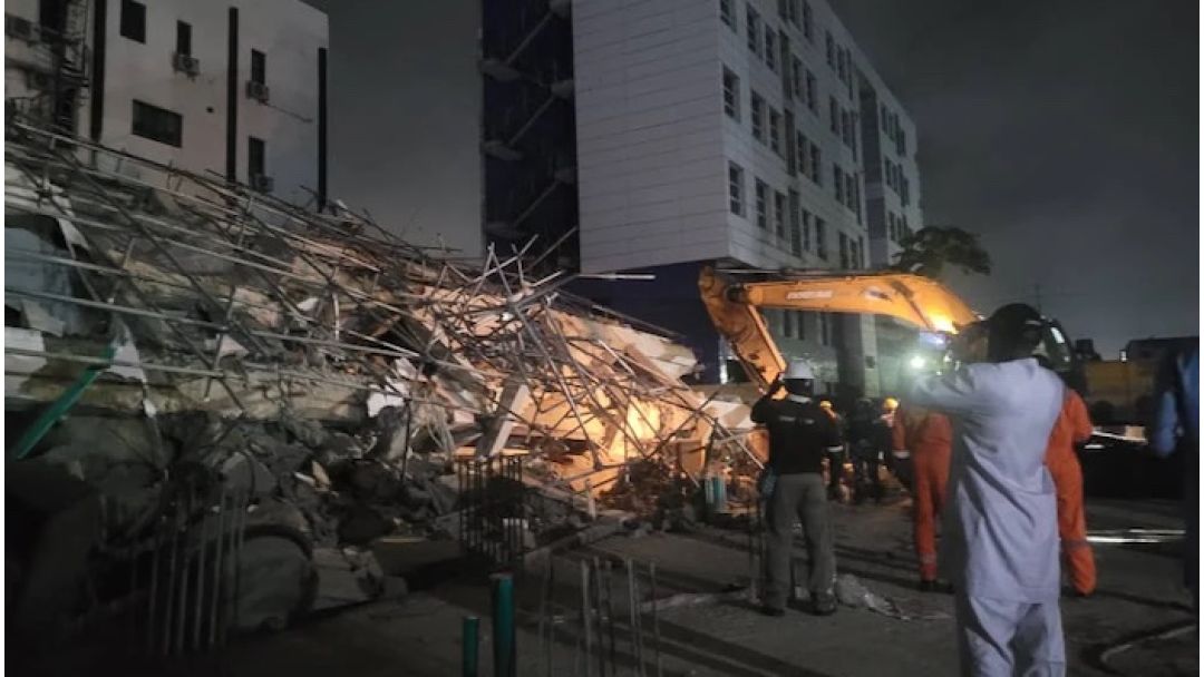 Mutum Ɗaya Ya Rasu, An Ceto Wasu da Dama Bayan Rushewar Gini Mai Bene Hudu a Yaba, Legas