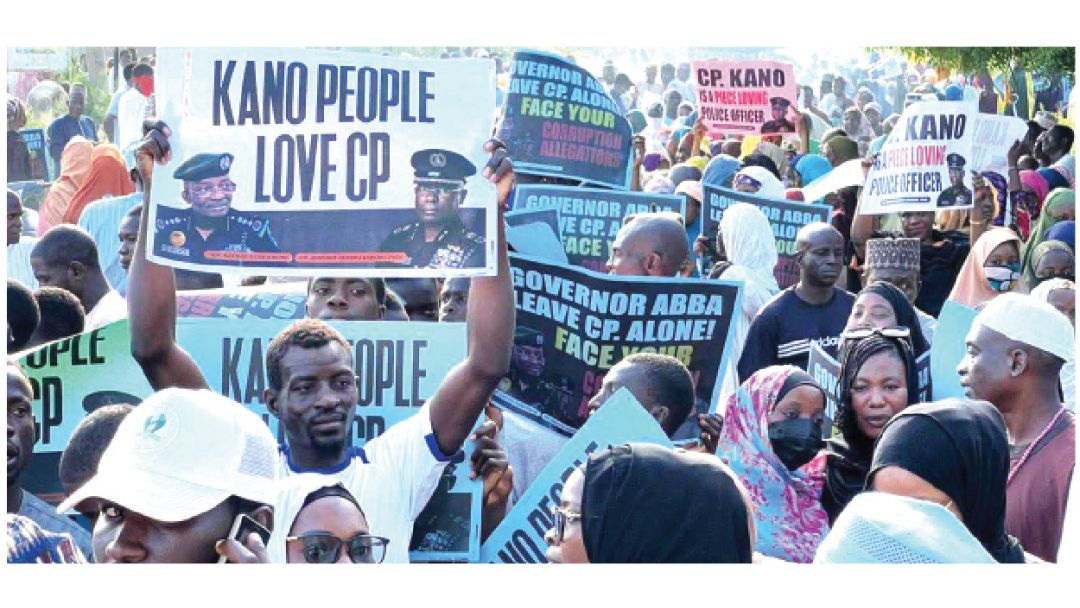 Matasa a Kano Sun Bayar da Goyon Bayan CP Bakori, Sun Zargi Gwamna Yusuf da Yin Siyasa da Tsaro"