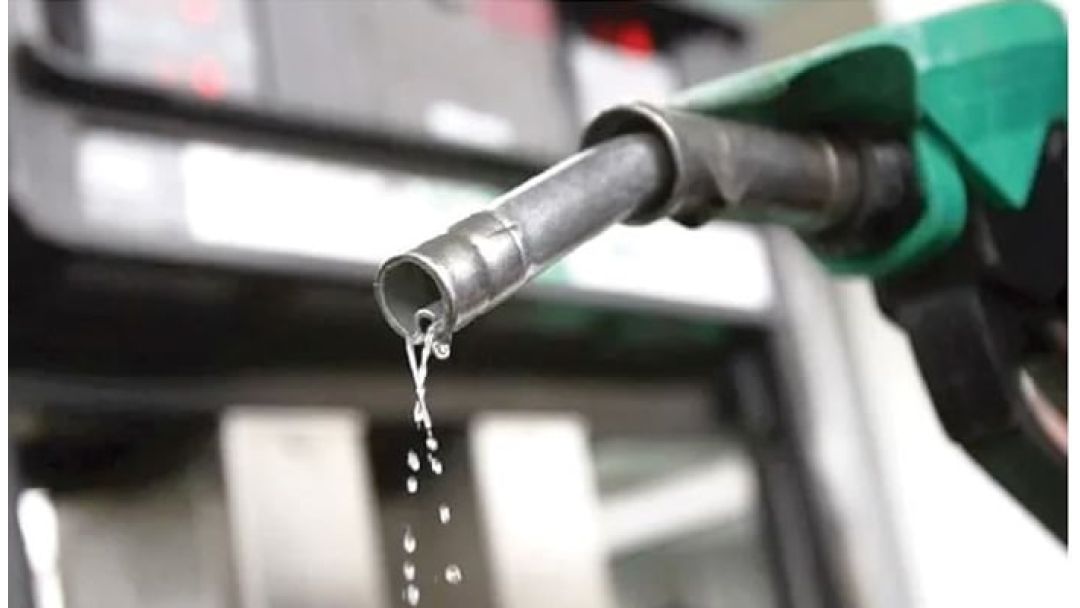 Epo Rẹ́mínsì N865 Ní Lítà Bí Dangote Ṣe Pèsè Ìfiránṣẹ́ Lọ́fẹ̀ẹ́