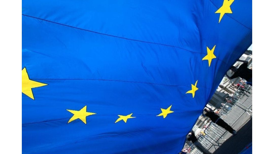 Tarayyar Turai za ta fara amfani da na’urar daukar yatsa da fuska a kan iyakokinta  Tarayyar Turai (EU) na shirin kaddamar