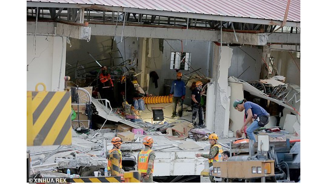 Two Killed as Powerful 7.4-Magnitude Earthquake Strikes Southern Philippines