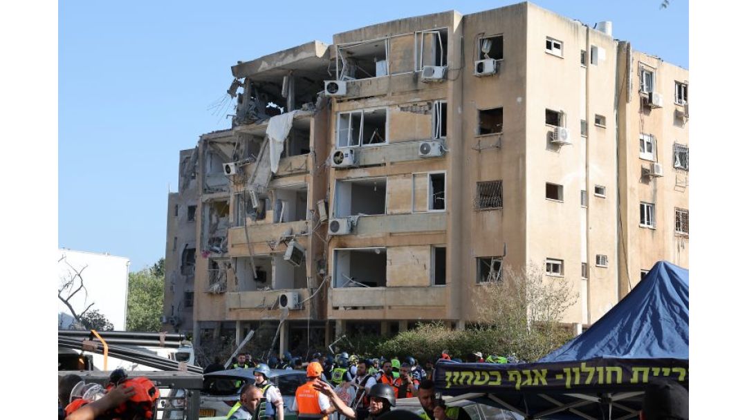 Iranian missiles strike Israel as nuclear reactor attacked in Iran