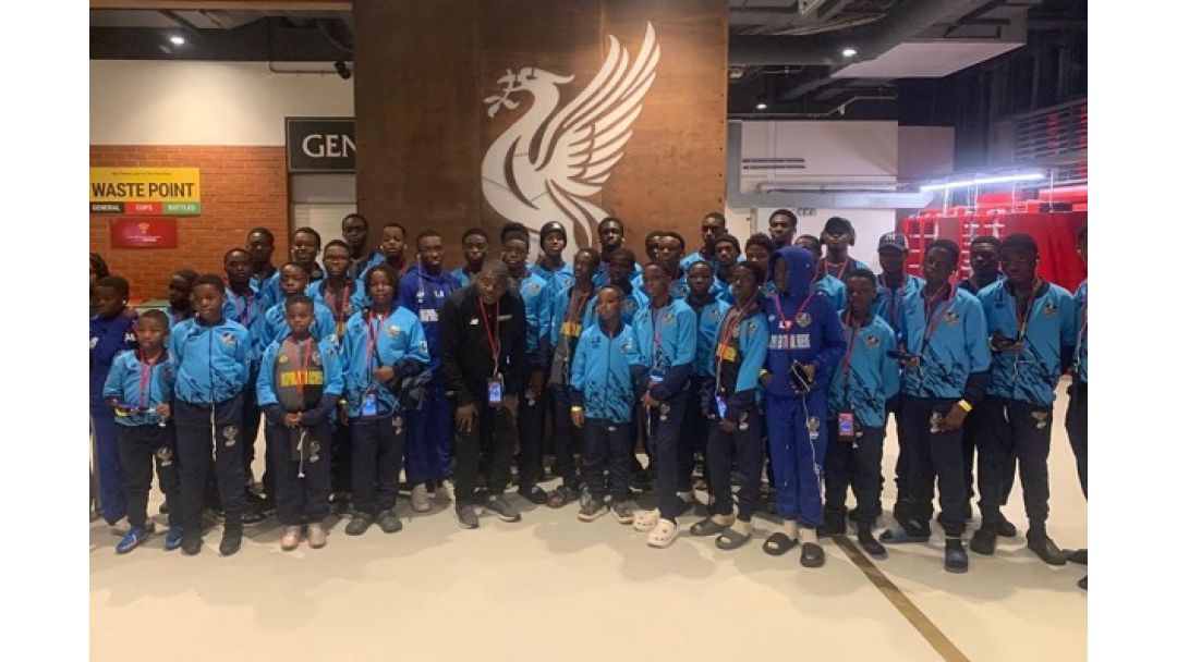Premier School Students Enjoy Exciting UK Football Tour”