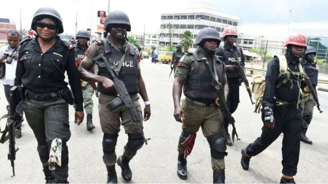 Nchekwa Gara Ọma: Ndị Ọlọ́pàá Chetara Ndị E Jidere 5, Wepụkwa Ndị A Na-atụle Dị Ka Ndị Oji Jide Ihe 5 Na Ụlọ Ọrụ